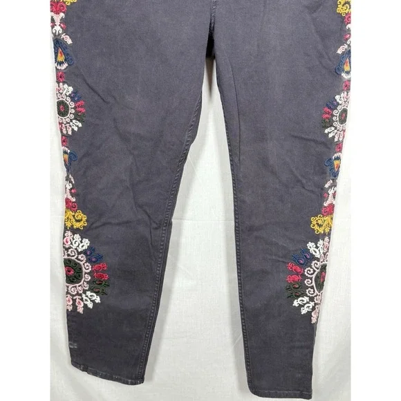 Boden Women's Size 10 Gray Stretch Cotton Floral Embroidered Girlfriend Jeans - Picture 4 of 13